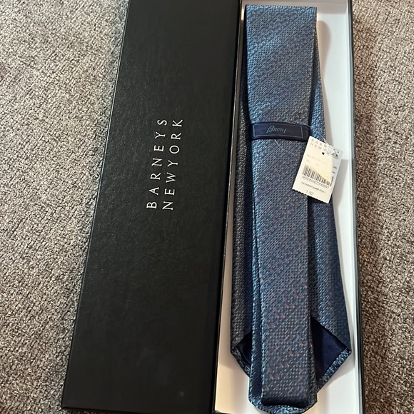 Brioni mens tie - Picture 2 of 6